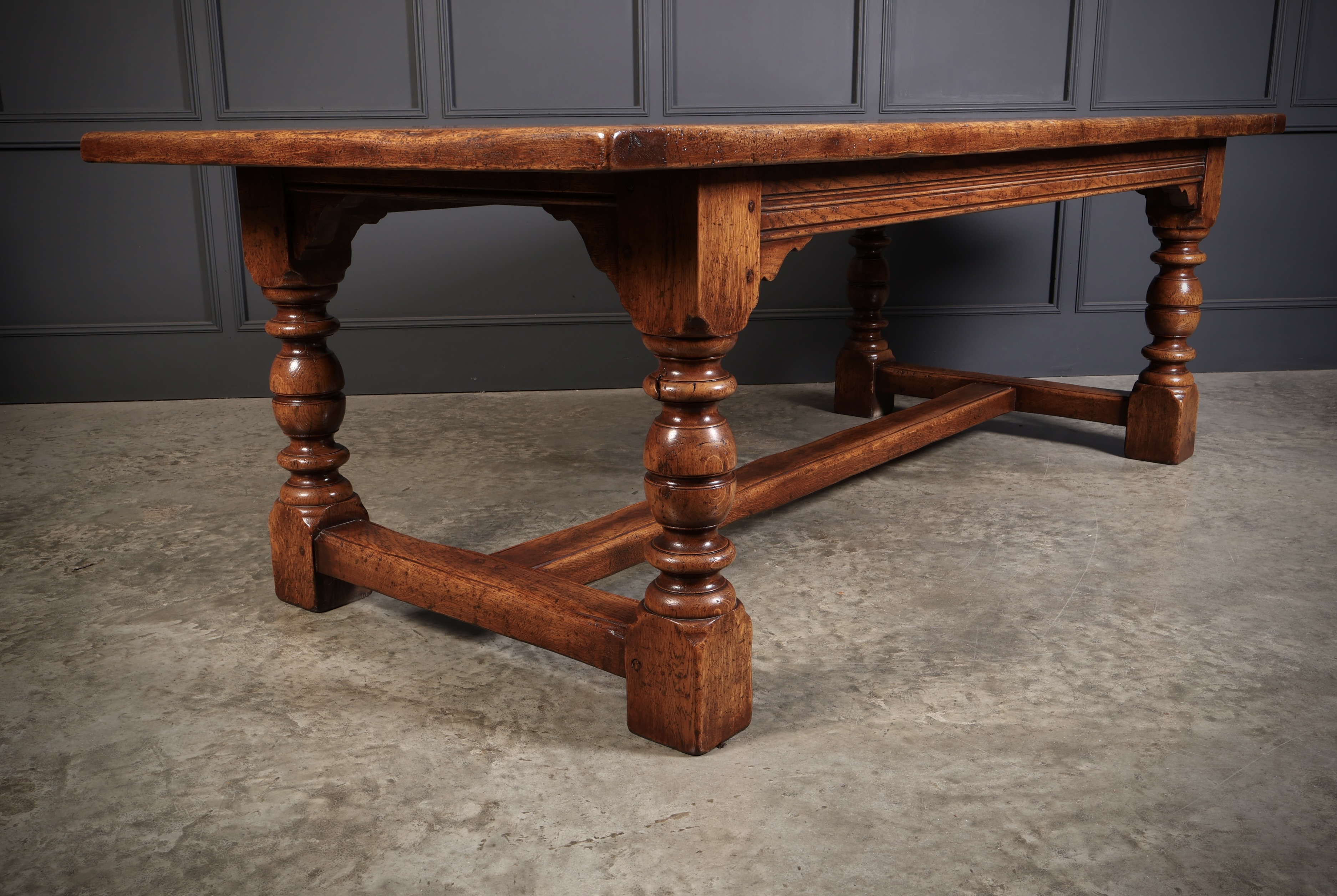 Superb Large Pippy Oak Refectory Dining Table Antique dining Antique Furniture 17